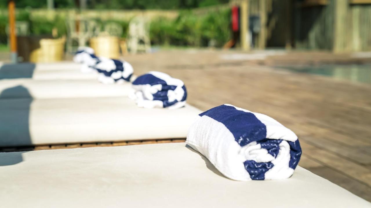 Casagrande Hotel & Beach Club José Ignacio Exterior foto A rolled beach towel
