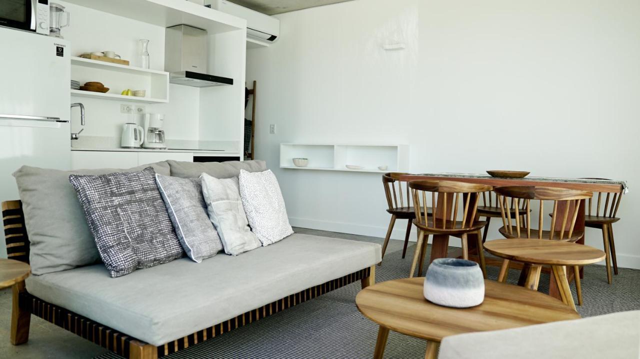 Casagrande Hotel & Beach Club José Ignacio Exterior foto A living room in a typical apartment